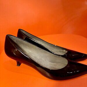 Stuart Weitzman Low Heel D'Orsay Pointed Toe Pumps